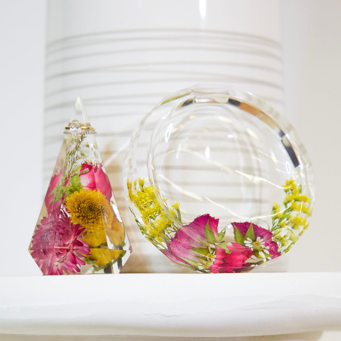 Resin Floral Ring Holder